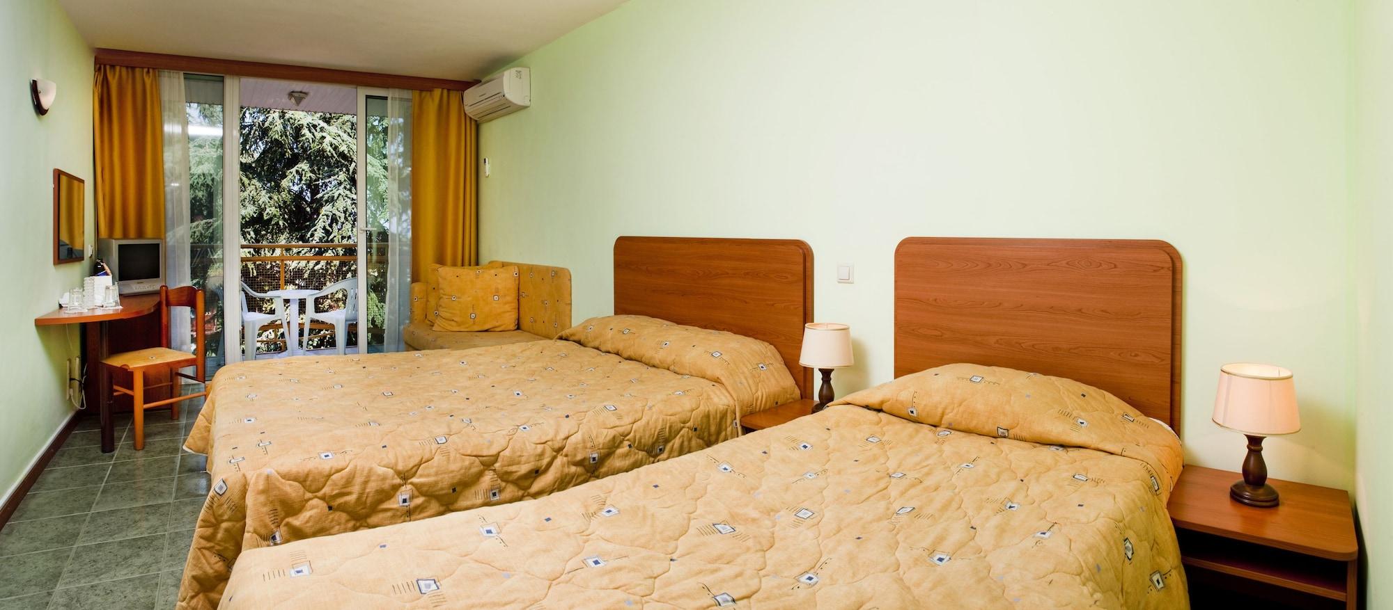 Hotel Malibu 알베나 외부 사진