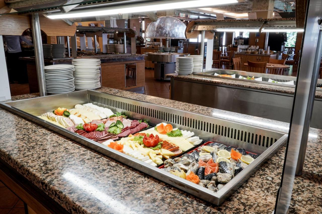 Hotel Malibu 알베나 외부 사진