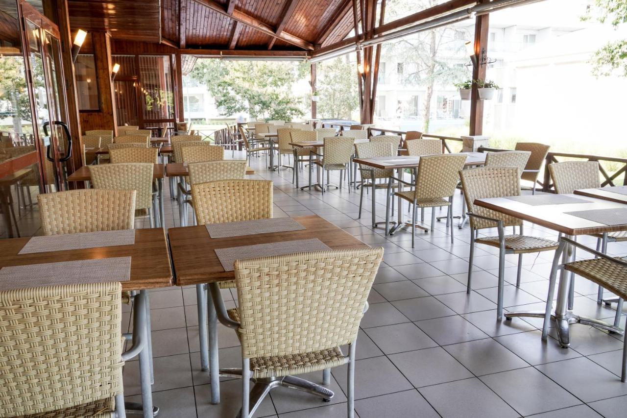 Hotel Malibu 알베나 외부 사진