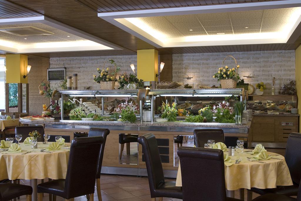 Hotel Malibu 알베나 외부 사진