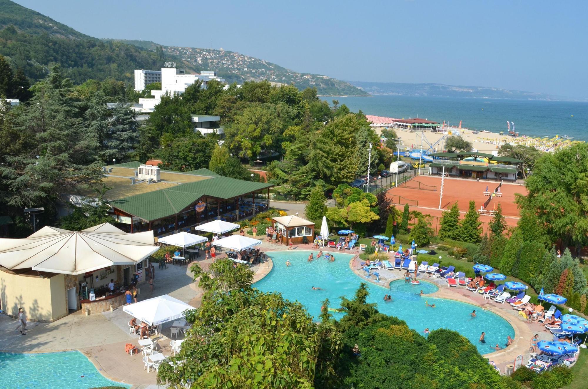 Hotel Malibu 알베나 외부 사진