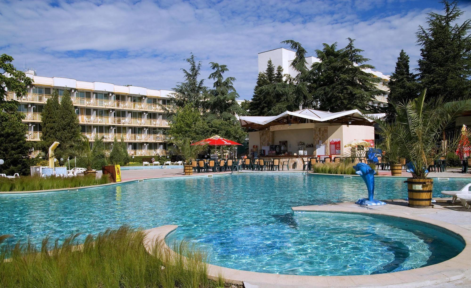 Hotel Malibu 알베나 외부 사진